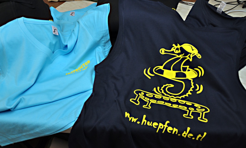 T-Shirt, Pullover, Shirt, Sweatshirt, Hoodie, Jacke, Jacket, Print, beschriften, bedrucken
